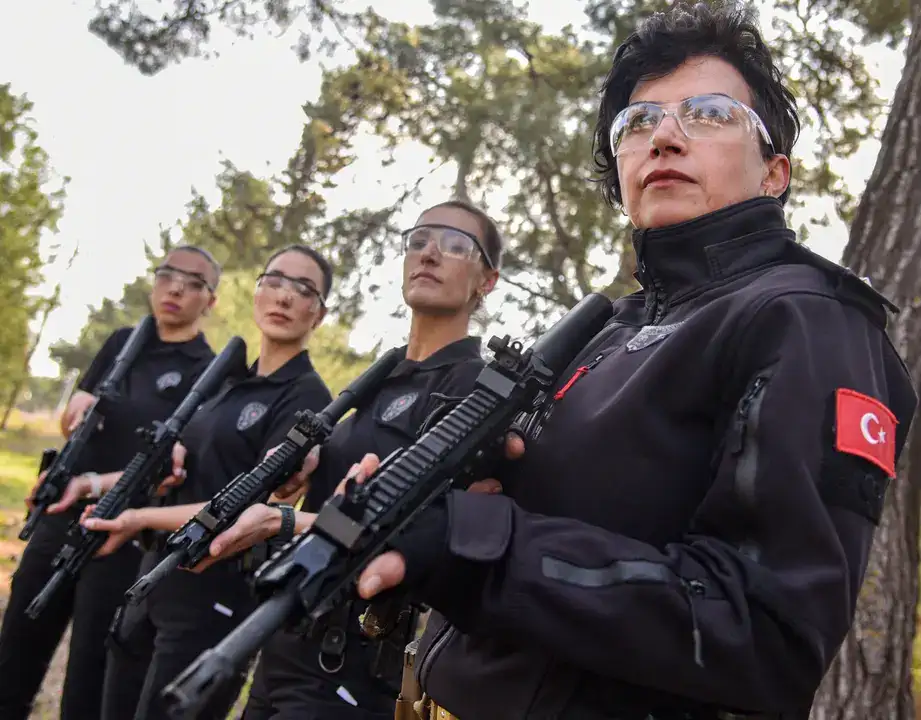 Antalya'nın Keskin Nişancıları: Gücümüz Nene Hatunlardan Geliyor 2